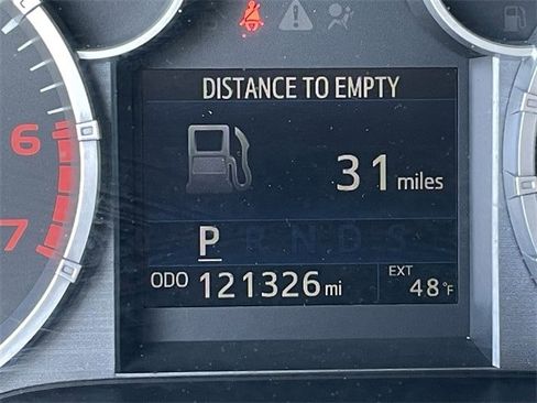 Used 2015 Toyota Tundra SR5 w/ SR5 Upgrade Package image 14