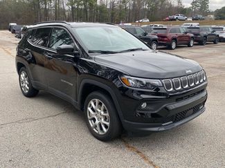 Used 2022 Jeep Compass Latitude video 2