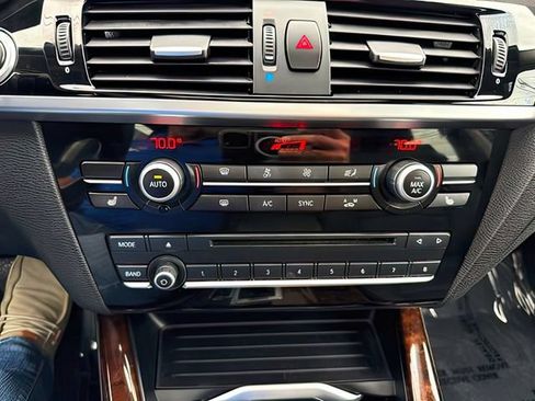 Used 2017 BMW X3 xDrive28i AWD/4WD image 31