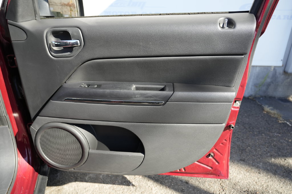 Used 2012 Jeep Patriot Limited AWD/4WD image 33