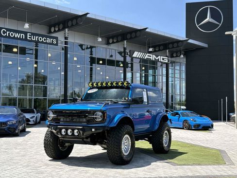 Used 2023 Ford Bronco 2-Door AWD/4WD image 1