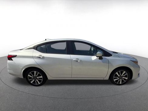 Used 2025 Nissan Versa SV FWD image 16