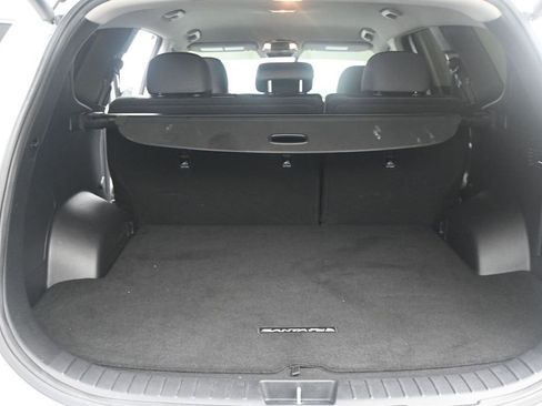 Used 2023 Hyundai Santa Fe SEL FWD image 3