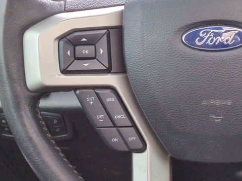 Used 2020 Ford F150 Lariat image 25