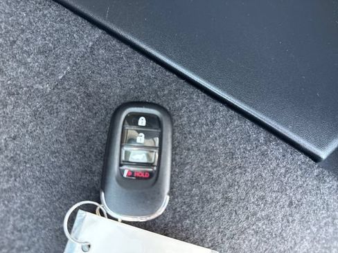 Certified 2025 Honda HR-V LX image 44