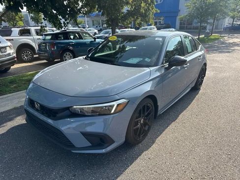 Used 2024 Honda Civic Sport image 1