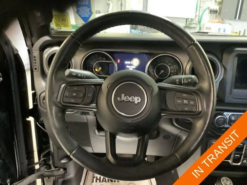 Used 2022 Jeep Gladiator Sport AWD/4WD image 19