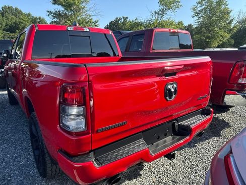 Used 2022 RAM 1500 Big Horn AWD/4WD image 4