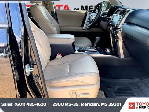 Used 2020 Toyota 4Runner SR5 Premium image 6