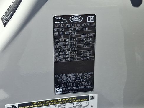 Used 2026 Land Rover Defender 130 S AWD/4WD image 27