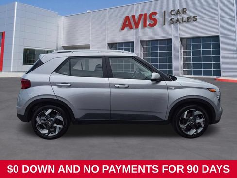 Used 2025 Hyundai Venue SEL FWD image 5