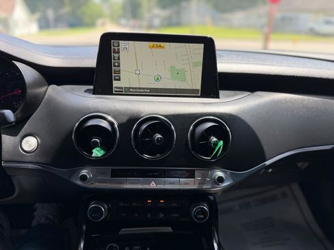 Used 2019 Kia Stinger Premium AWD/4WD image 15