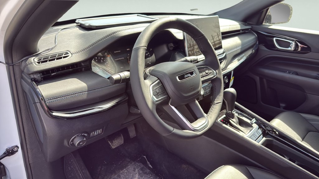 New 2026 Jeep Compass Latitude AWD/4WD image 23