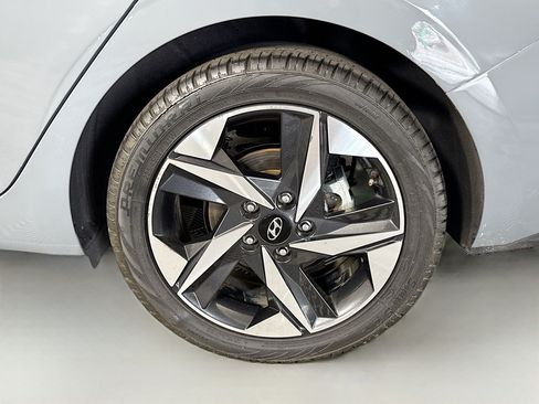 Used 2023 Hyundai Elantra SEL w/ Convenience Package FWD image 37