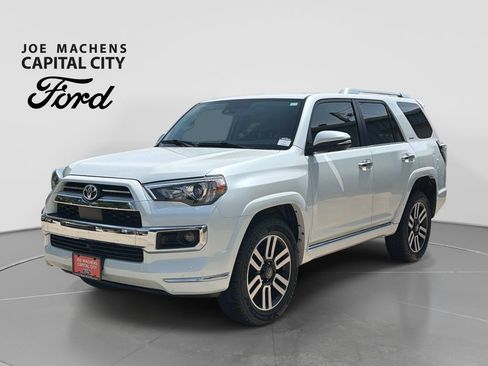 Used 2024 Toyota 4Runner Limited AWD/4WD image 9