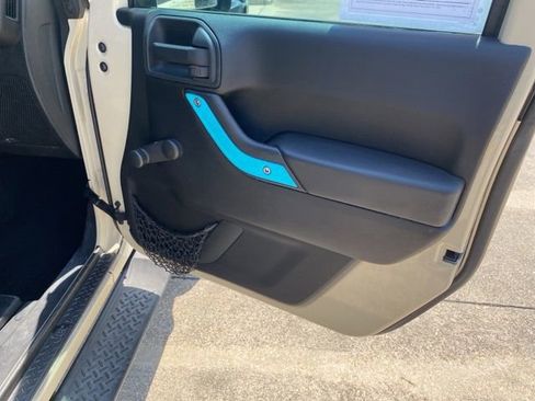 Used 2011 Jeep Wrangler Sport AWD/4WD image 28