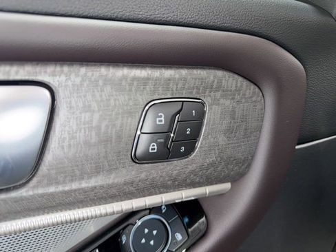 New 2026 Ford Explorer Platinum w/ LUX Leather Package image 11