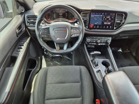 Used 2025 Dodge Durango GT RWD image 16