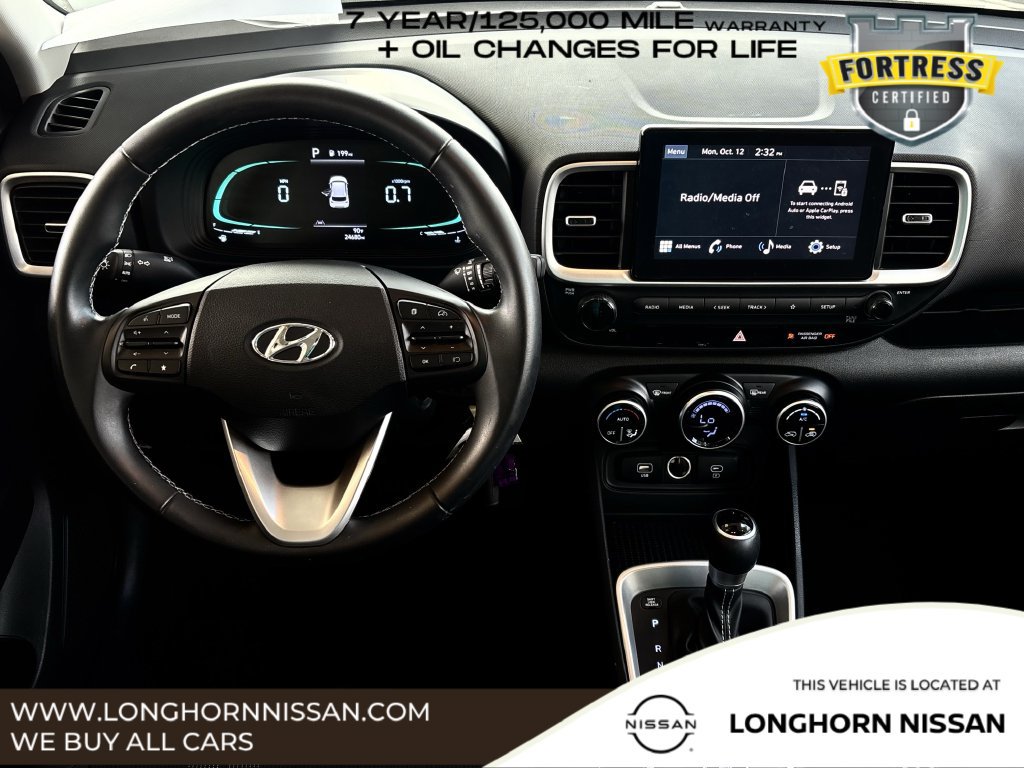 Used 2023 Hyundai Venue SEL FWD image 10