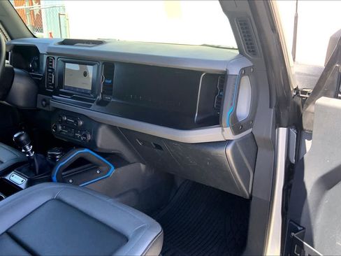 Used 2022 Ford Bronco Black Diamond AWD/4WD image 23