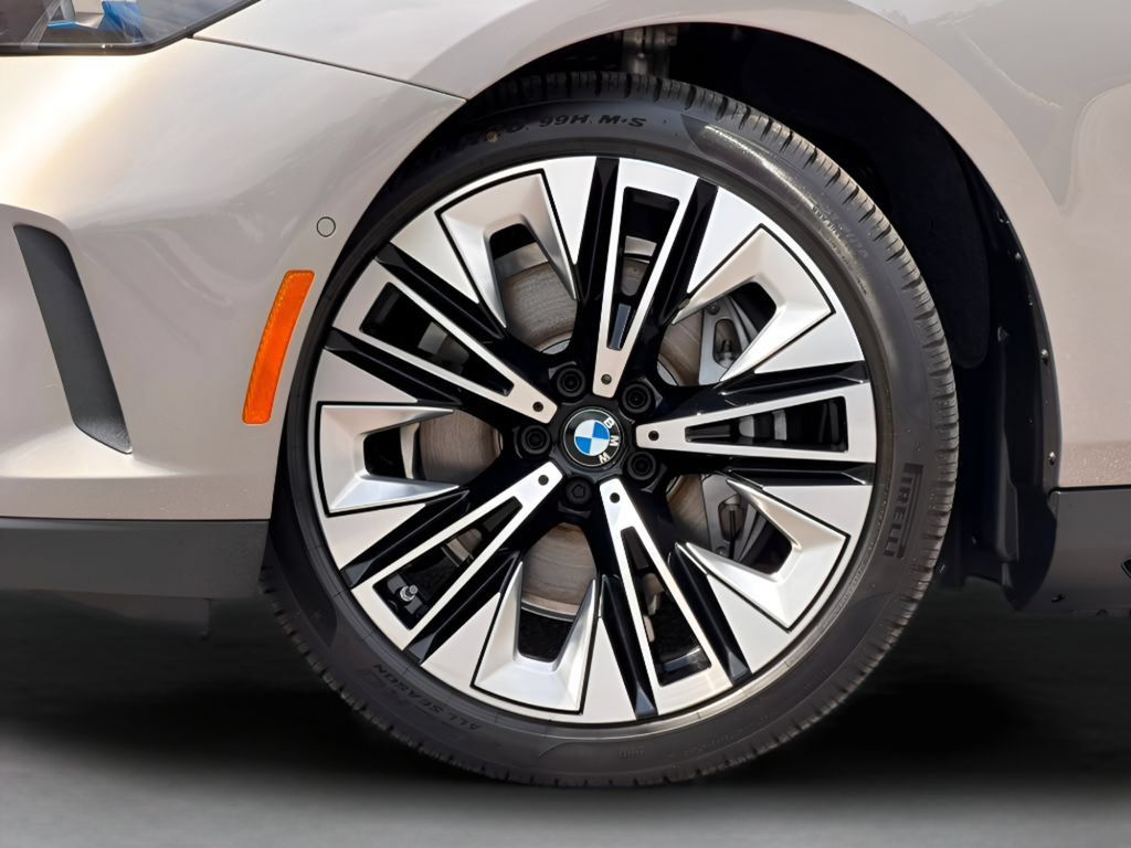 New 2027 BMW i5 eDrive40 AWD/4WD image 26