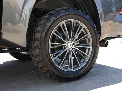 Used 2022 Toyota Tundra Capstone AWD/4WD image 73