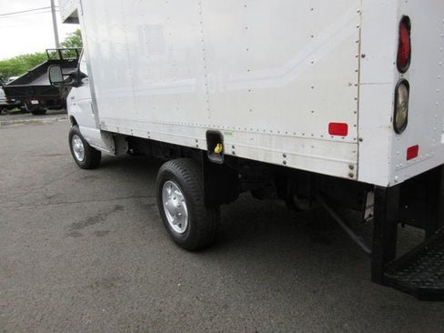 Used 2013 Ford E-350 and Econoline 350 Super Duty w/ PWR Locks & Windows Group RWD image 25