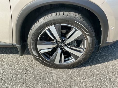 Certified 2021 Nissan Rogue Platinum image 10