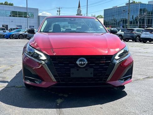 Certified 2024 Nissan Altima 2.5 SR w/ SR Premium Package AWD/4WD image 6