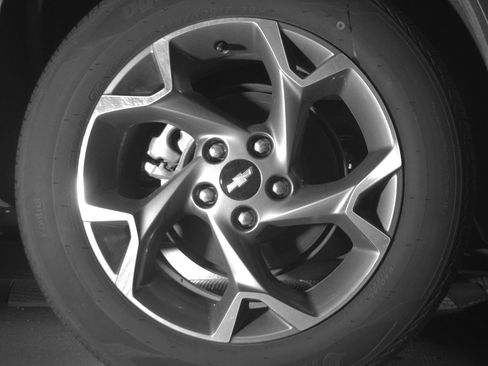 Used 2025 Chevrolet Trax LT image 15