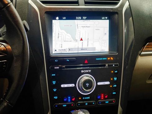 Used 2018 Ford Explorer Limited FWD image 7
