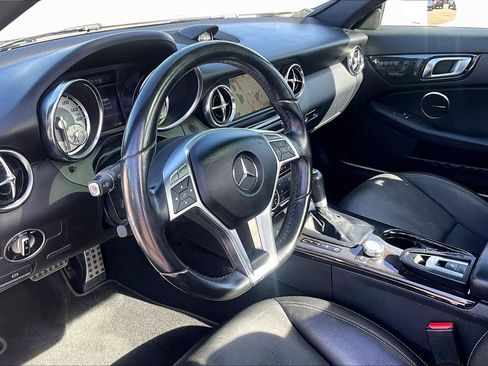 Used 2014 Mercedes-Benz SLK 350 image 9