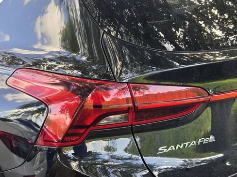 Used 2023 Hyundai Santa Fe SEL image 7