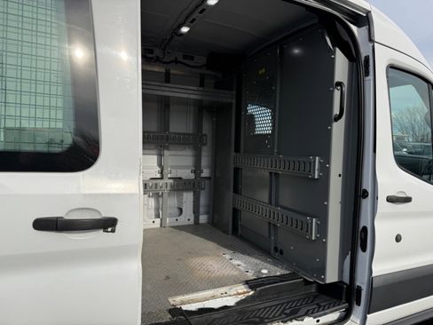 Used 2018 Ford Transit 350 T-350 148 Med Rf 9500 GVWR Sl image 19