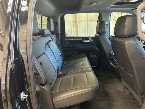 Used 2024 GMC Sierra 3500 Denali w/ Denali Reserve Package image 34