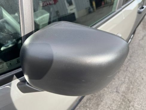 Used 2023 Jeep Renegade Latitude AWD/4WD image 14