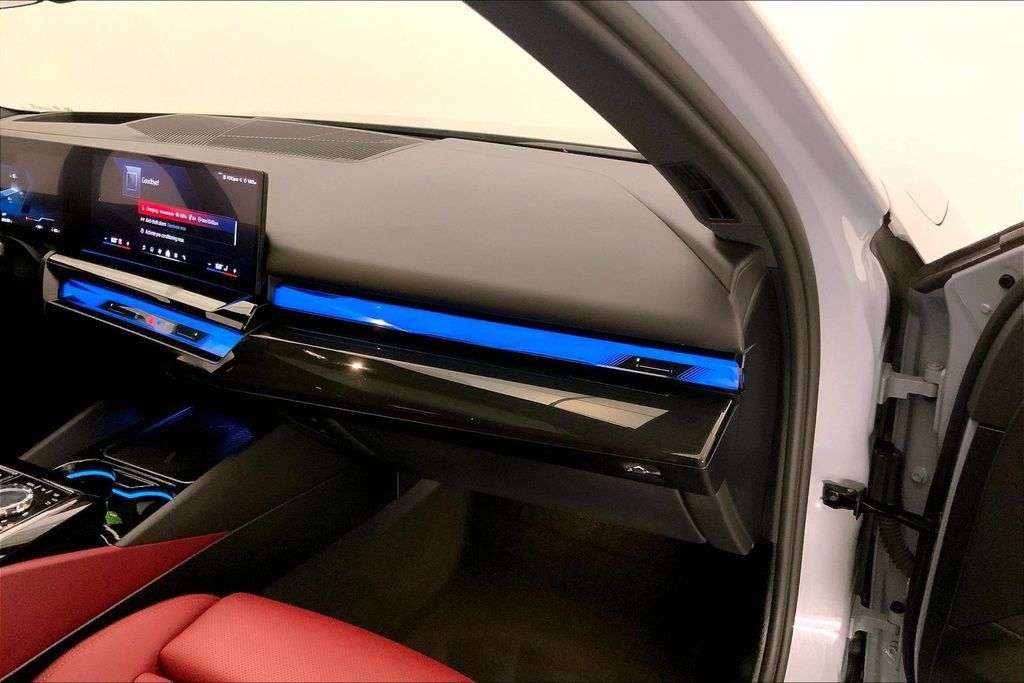 Used 2025 BMW i5 M60 AWD/4WD image 23