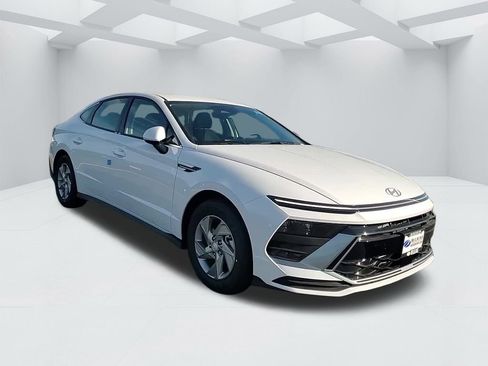 New 2026 Hyundai Sonata SE image 3