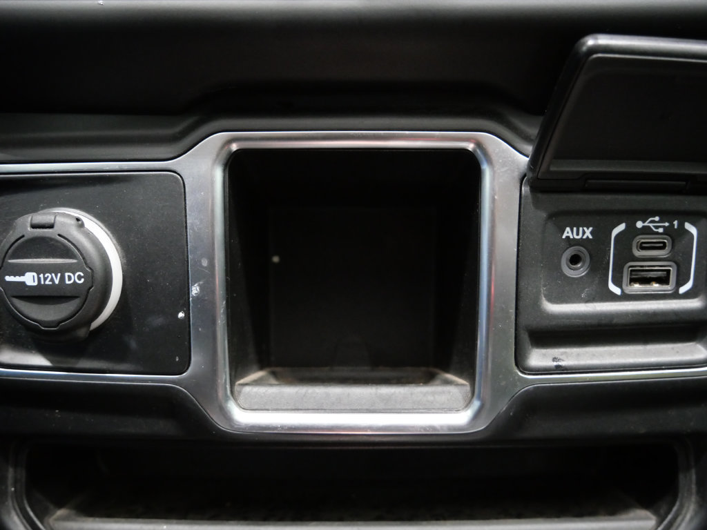 Used 2022 Jeep Wrangler Unlimited Sport AWD/4WD image 18