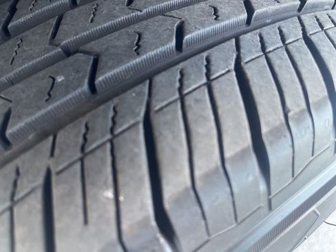 Used 2020 GMC Acadia SLE image 36