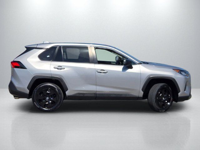 Used 2022 Toyota RAV4 LE w/ Carpet Mat Package (TMS) FWD image 3