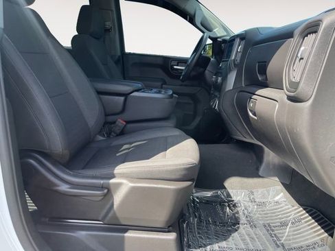 Used 2024 Chevrolet Silverado 1500 Custom image 26