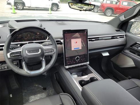 New 2025 GMC Sierra EV Denali image 27