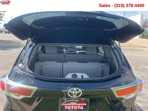 Used 2014 Toyota Highlander XLE AWD/4WD image 20