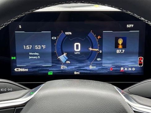 New 2026 Chevrolet Equinox EV LT image 24