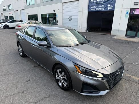 Used 2023 Nissan Altima 2.5 S FWD image 15