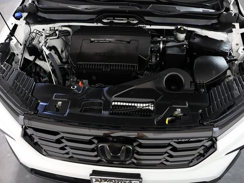 Used 2025 Honda Pilot Black Edition image 41