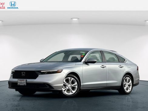 Certified 2025 Honda Accord LX image 1