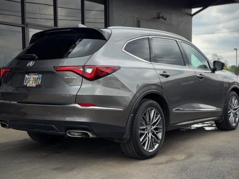 Used 2024 Acura MDX SH-AWD w/ Advance Package image 2