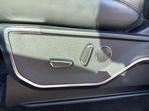 Certified 2022 Ford F150 Raptor w/ Equipment Group 801A High image 14